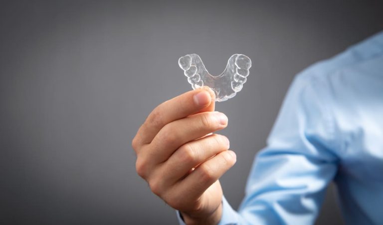 Removable Vs Permanent Retainers – Pros And Cons - Thurman Orthodontics